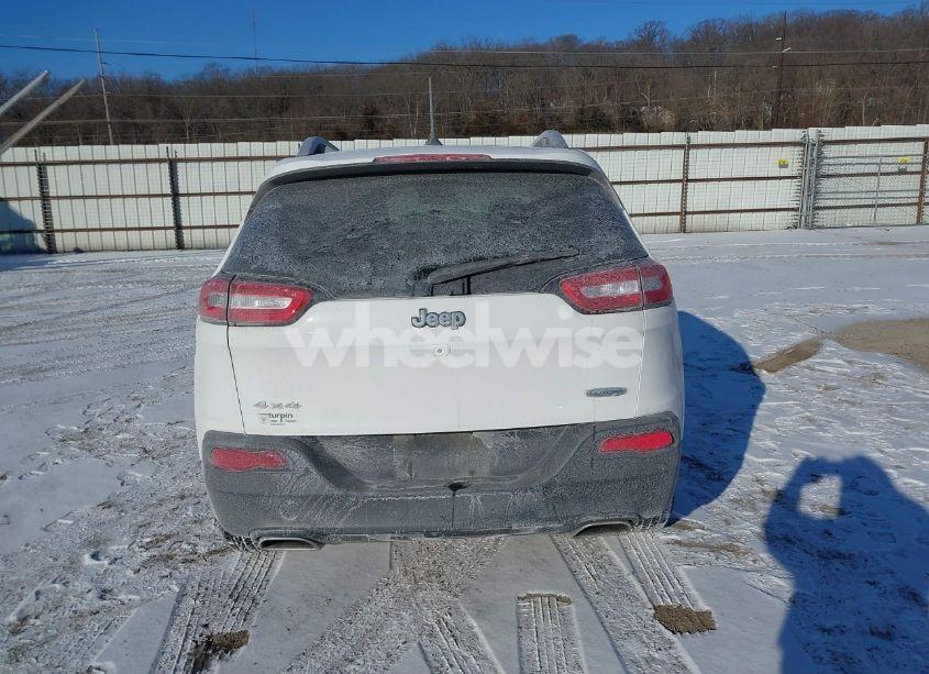Photo 16 of 2016 Jeep Cherokee LATITUDE (VIN 1C4PJMCS3GW121578)