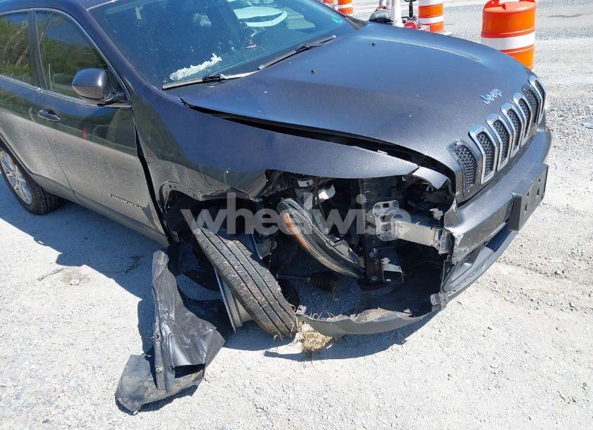 Photo 17 of 2016 Jeep Cherokee LATITUDE (VIN 1C4PJMCS3GW134007)