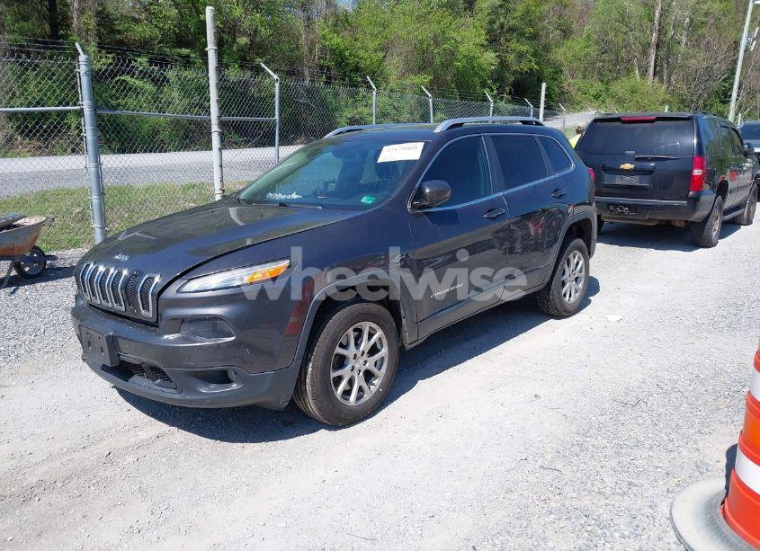 Photo 2 of 2016 Jeep Cherokee LATITUDE (VIN 1C4PJMCS3GW134007)