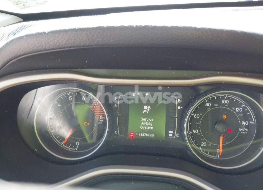 Photo 7 of 2016 Jeep Cherokee LATITUDE (VIN 1C4PJMCS3GW134007)