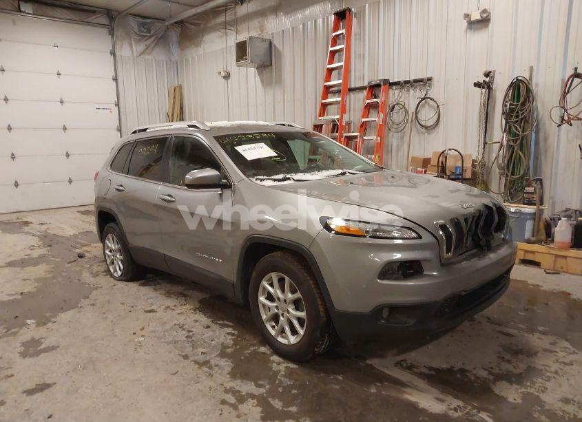 2016 Jeep Cherokee LATITUDE (VIN 1C4PJMCS3GW157481) main photo