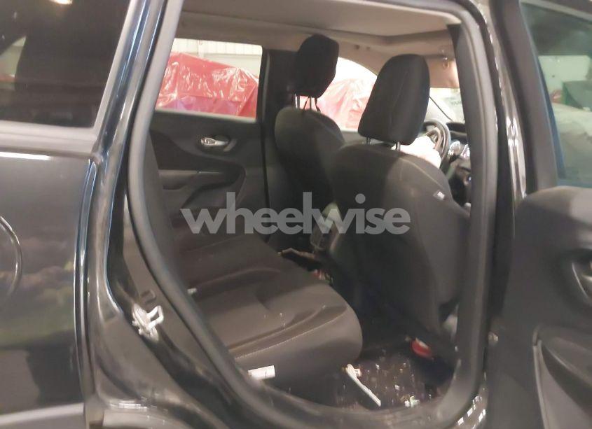 Photo 8 of 2016 Jeep Cherokee ALTITUDE (VIN 1C4PJMCS3GW197351)