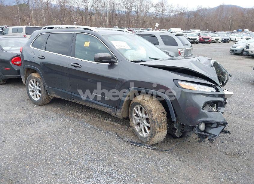 2016 Jeep Cherokee LATITUDE (VIN 1C4PJMCS3GW253160) main photo
