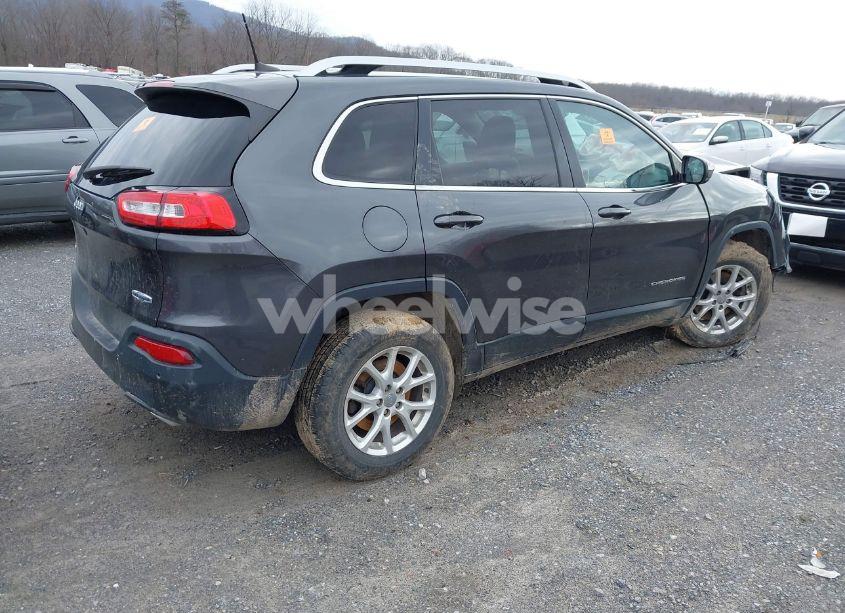 Photo 4 of 2016 Jeep Cherokee LATITUDE (VIN 1C4PJMCS3GW253160)