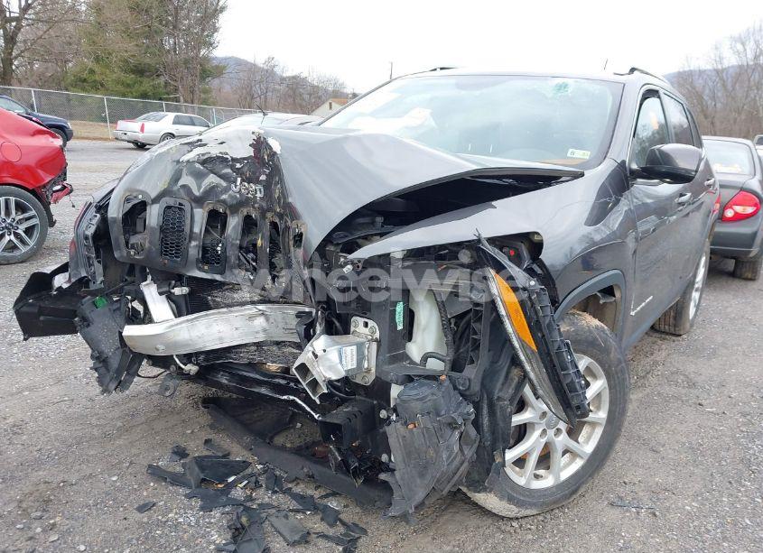 Photo 6 of 2016 Jeep Cherokee LATITUDE (VIN 1C4PJMCS3GW253160)