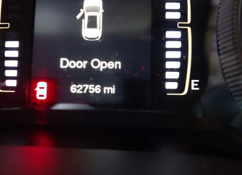 Photo 15 of 2016 Jeep Cherokee LATITUDE (VIN 1C4PJMCS3GW367630)