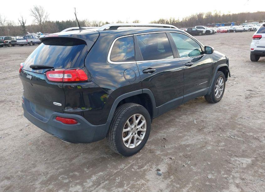Photo 4 of 2016 Jeep Cherokee LATITUDE (VIN 1C4PJMCS3GW367630)