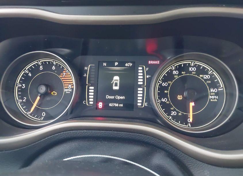 Photo 7 of 2016 Jeep Cherokee LATITUDE (VIN 1C4PJMCS3GW367630)