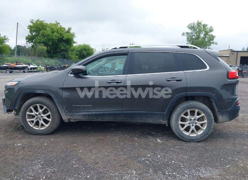 Photo 14 of 2016 Jeep Cherokee LATITUDE (VIN 1C4PJMCS3GW368342)