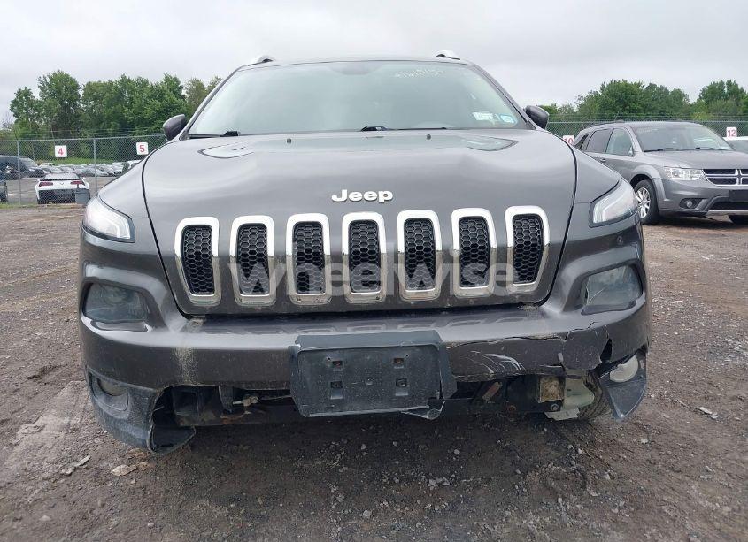 Photo 6 of 2016 Jeep Cherokee LATITUDE (VIN 1C4PJMCS3GW368342)