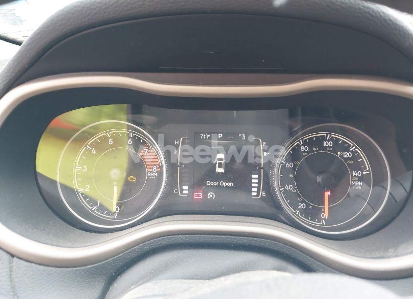 Photo 7 of 2016 Jeep Cherokee LATITUDE (VIN 1C4PJMCS3GW368342)