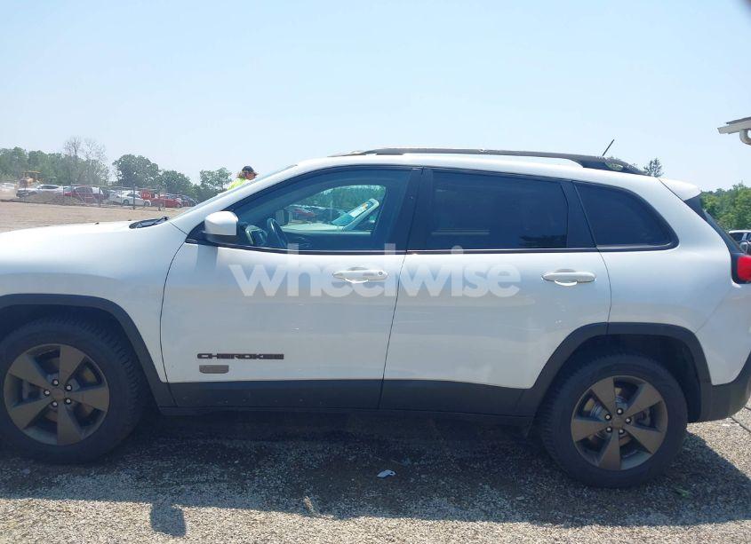 Photo 14 of 2017 Jeep Cherokee 75TH ANNIVERSARY EDITION 4X4 (VIN 1C4PJMCS3HW552116)