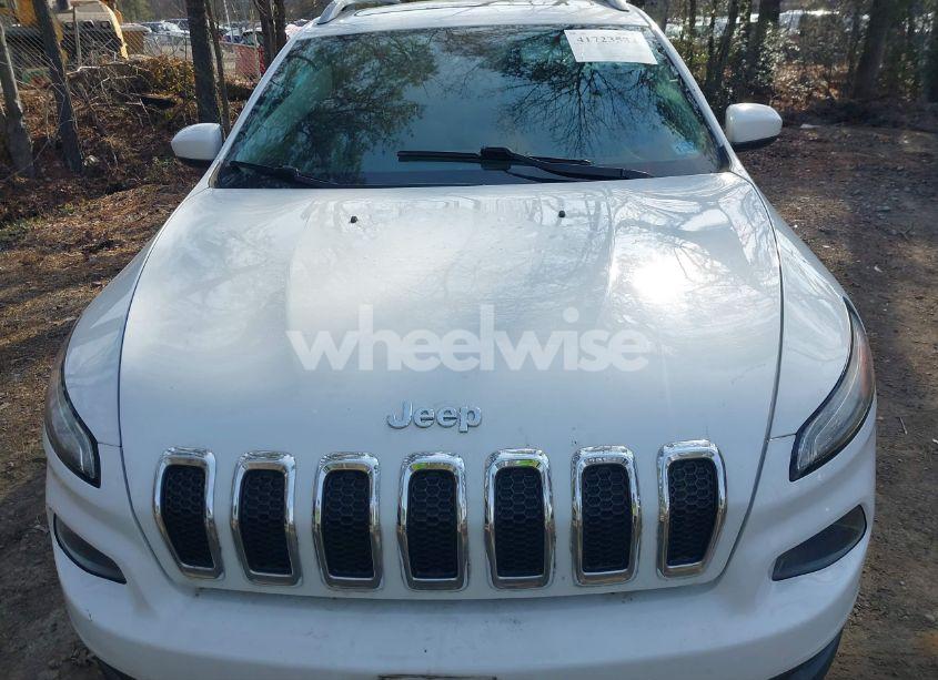 Photo 10 of 2017 Jeep Cherokee LATITUDE 4X4 (VIN 1C4PJMCS3HW588243)