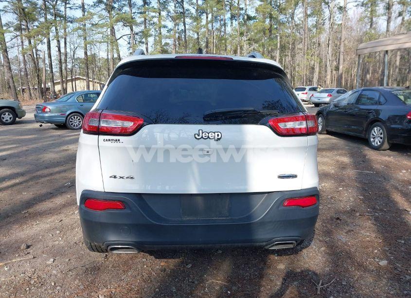 Photo 16 of 2017 Jeep Cherokee LATITUDE 4X4 (VIN 1C4PJMCS3HW588243)