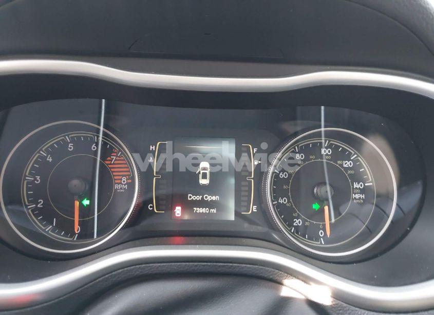 Photo 7 of 2017 Jeep Cherokee LATITUDE 4X4 (VIN 1C4PJMCS3HW588243)