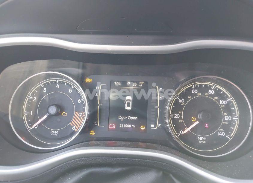 Photo 7 of 2014 Jeep Cherokee LATITUDE (VIN 1C4PJMCS4EW207852)