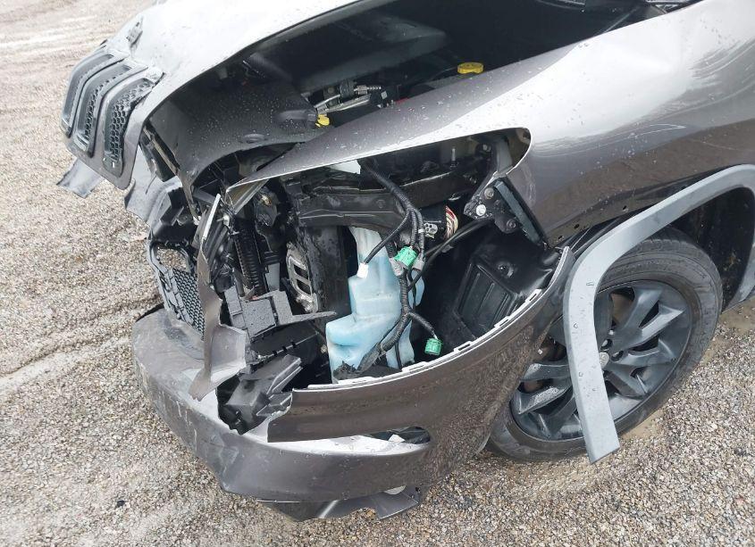 Photo 18 of 2014 Jeep Cherokee ALTITUDE (VIN 1C4PJMCS4EW297911)