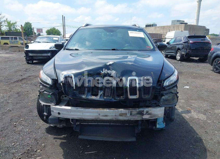 Photo 12 of 2015 Jeep Cherokee LATITUDE (VIN 1C4PJMCS4FW509983)