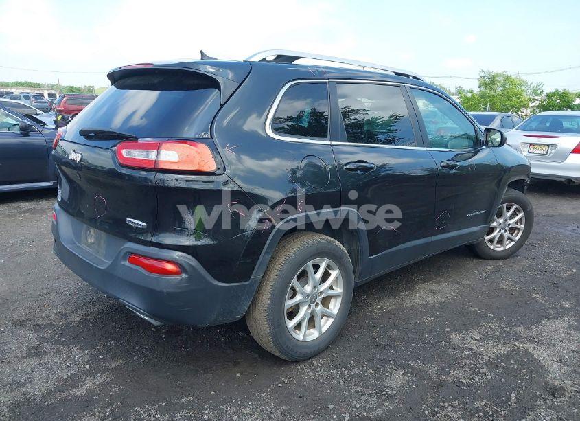 Photo 4 of 2015 Jeep Cherokee LATITUDE (VIN 1C4PJMCS4FW509983)