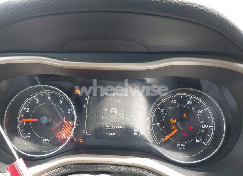 Photo 7 of 2015 Jeep Cherokee LATITUDE (VIN 1C4PJMCS4FW509983)