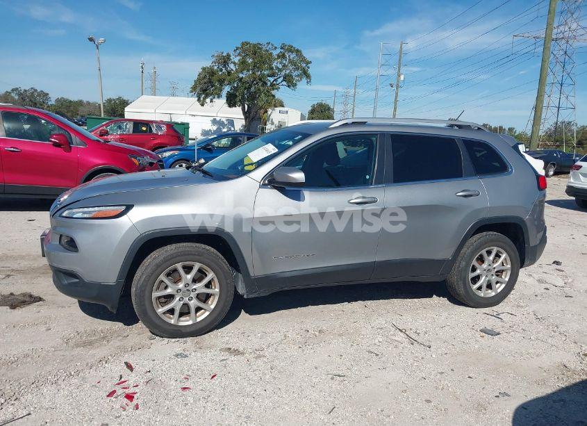 Photo 14 of 2015 Jeep Cherokee LATITUDE (VIN 1C4PJMCS4FW514293)