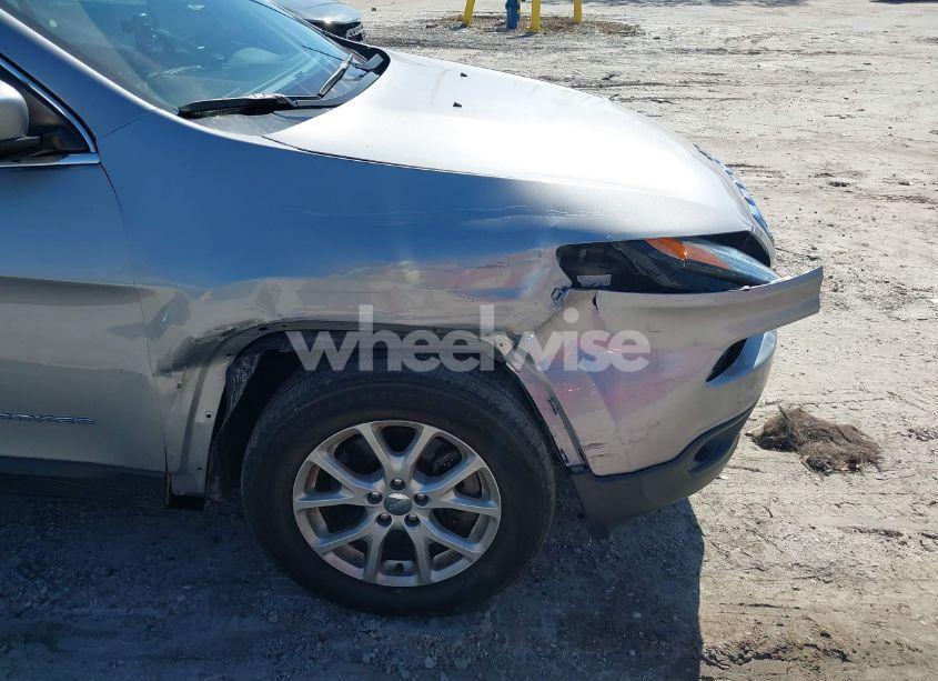 Photo 17 of 2015 Jeep Cherokee LATITUDE (VIN 1C4PJMCS4FW514293)