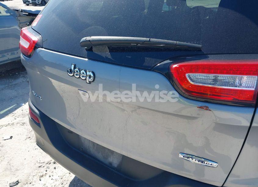 Photo 21 of 2015 Jeep Cherokee LATITUDE (VIN 1C4PJMCS4FW514293)