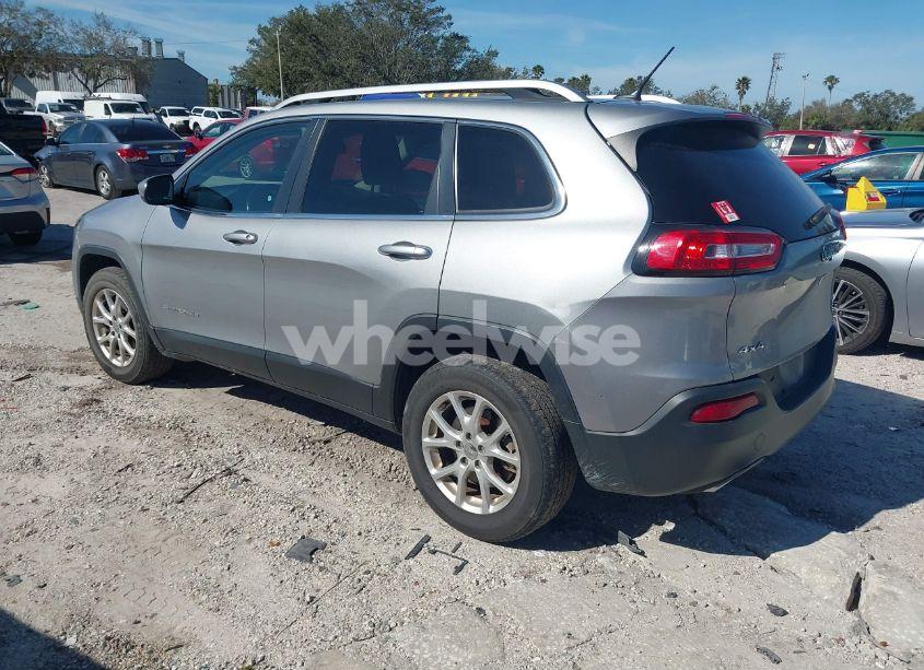 Photo 3 of 2015 Jeep Cherokee LATITUDE (VIN 1C4PJMCS4FW514293)