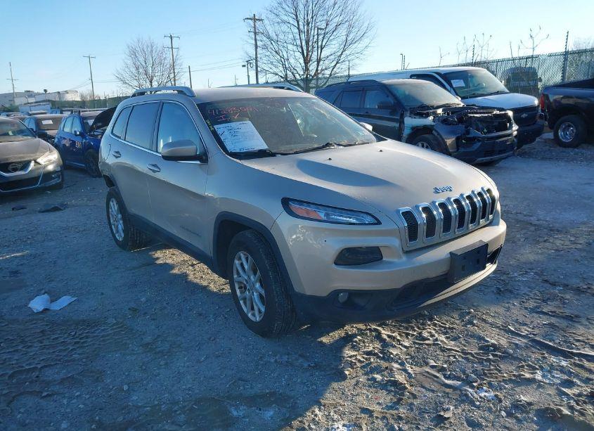 2015 Jeep Cherokee LATITUDE (VIN 1C4PJMCS4FW528498) main photo