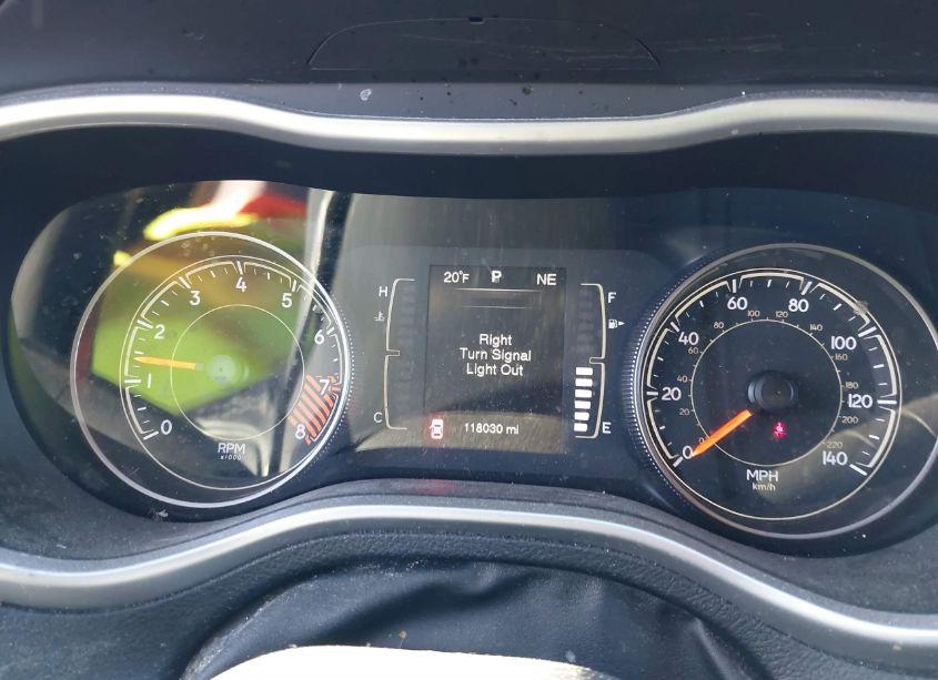 Photo 7 of 2015 Jeep Cherokee LATITUDE (VIN 1C4PJMCS4FW528498)