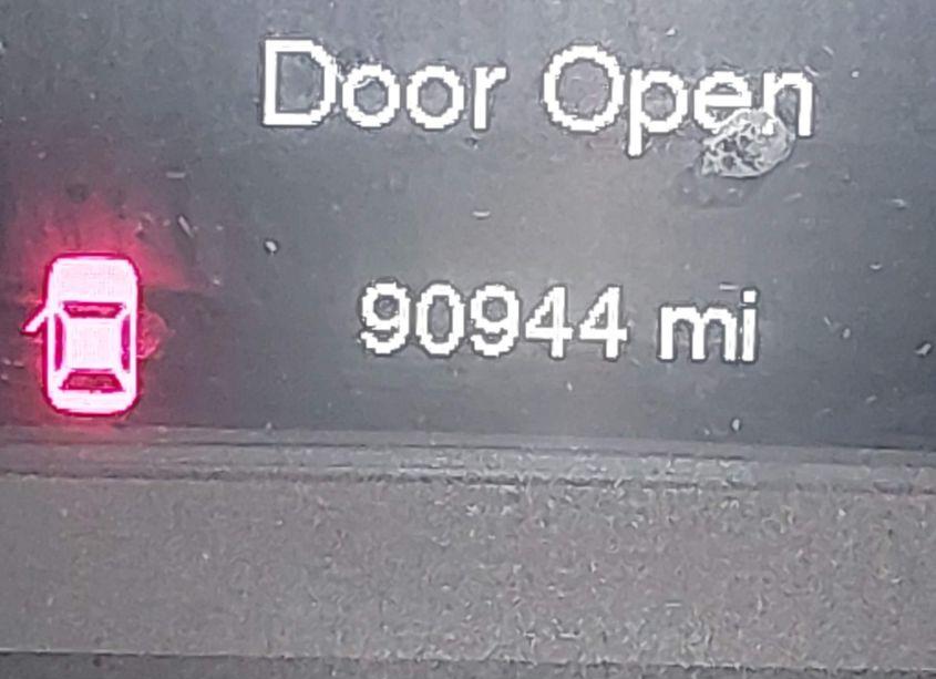 Photo 15 of 2015 Jeep Cherokee LATITUDE (VIN 1C4PJMCS4FW538951)