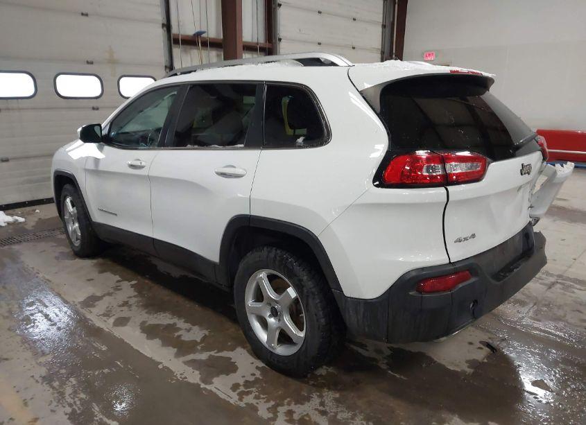 Photo 3 of 2015 Jeep Cherokee LATITUDE (VIN 1C4PJMCS4FW538951)