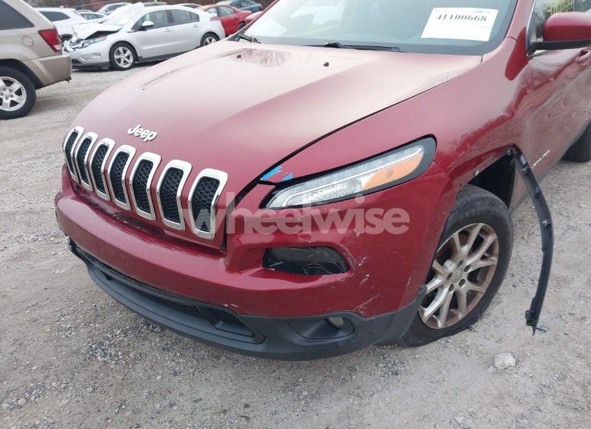 Photo 17 of 2015 Jeep Cherokee LATITUDE (VIN 1C4PJMCS4FW552042)