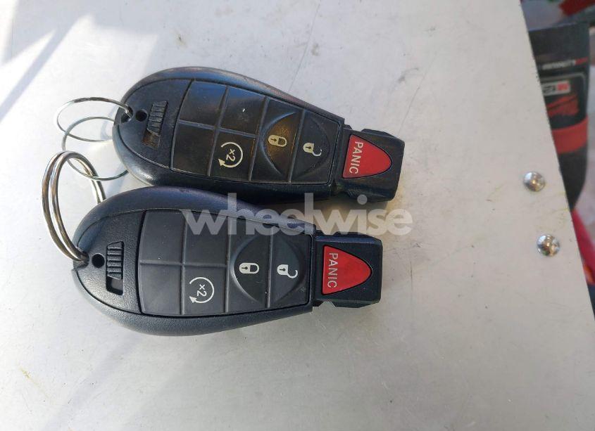 Photo 11 of 2015 Jeep Cherokee LATITUDE (VIN 1C4PJMCS4FW583355)