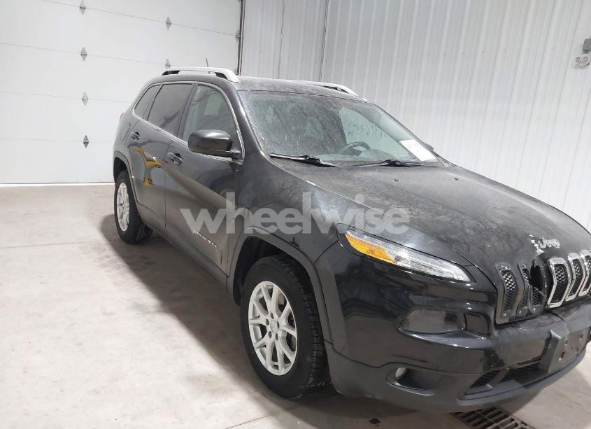 2015 Jeep Cherokee LATITUDE (VIN 1C4PJMCS4FW619691) main photo