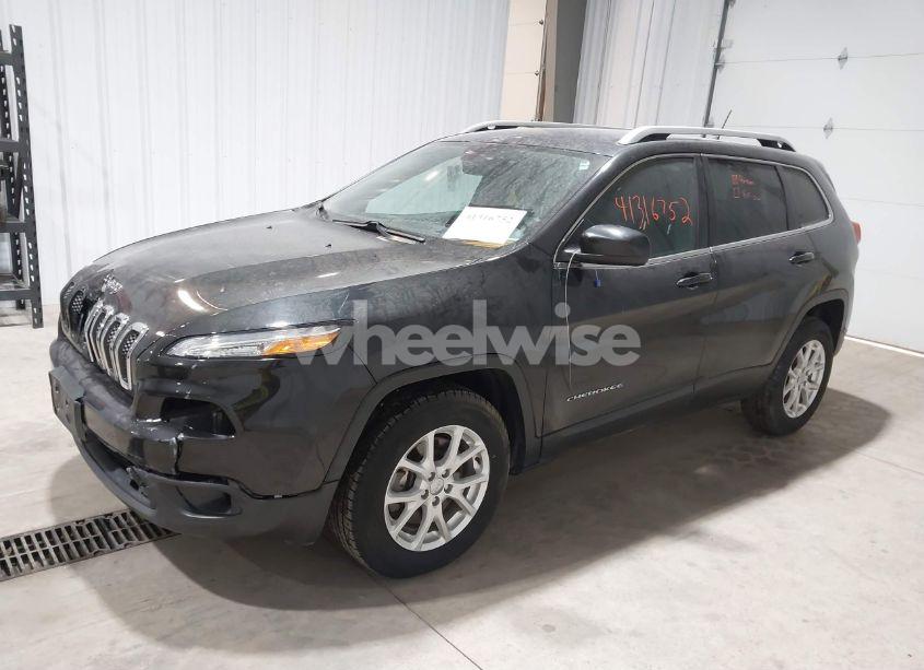Photo 2 of 2015 Jeep Cherokee LATITUDE (VIN 1C4PJMCS4FW619691)