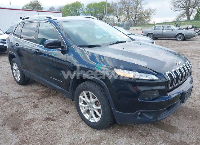 2015 Jeep Cherokee LATITUDE (VIN 1C4PJMCS4FW756873) main photo