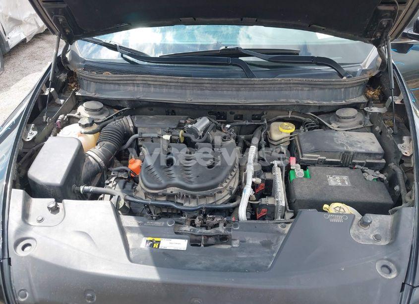 Photo 10 of 2015 Jeep Cherokee LATITUDE (VIN 1C4PJMCS4FW756873)