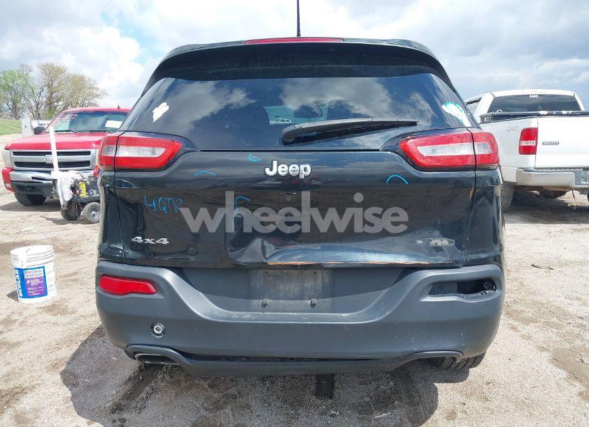 Photo 16 of 2015 Jeep Cherokee LATITUDE (VIN 1C4PJMCS4FW756873)