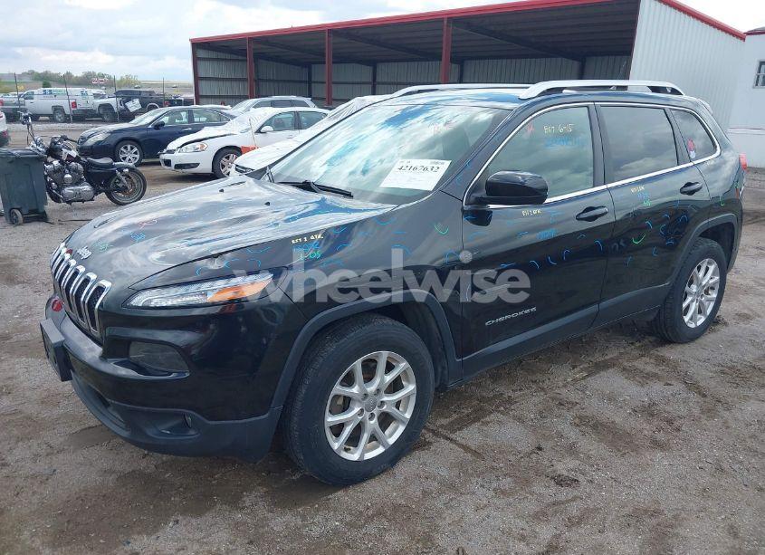 Photo 2 of 2015 Jeep Cherokee LATITUDE (VIN 1C4PJMCS4FW756873)