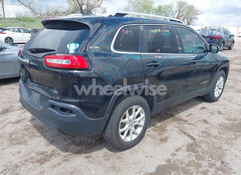 Photo 4 of 2015 Jeep Cherokee LATITUDE (VIN 1C4PJMCS4FW756873)