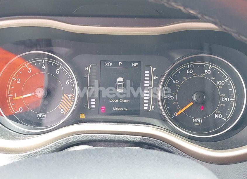 Photo 7 of 2015 Jeep Cherokee LATITUDE (VIN 1C4PJMCS4FW756873)