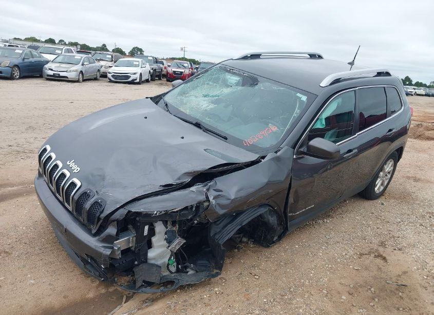 Photo 2 of 2016 Jeep Cherokee LATITUDE (VIN 1C4PJMCS4GW130743)