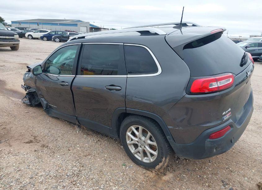 Photo 3 of 2016 Jeep Cherokee LATITUDE (VIN 1C4PJMCS4GW130743)