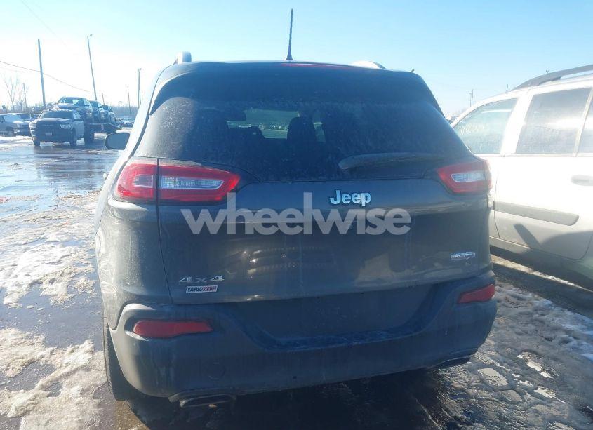 Photo 16 of 2016 Jeep Cherokee LATITUDE (VIN 1C4PJMCS4GW182826)