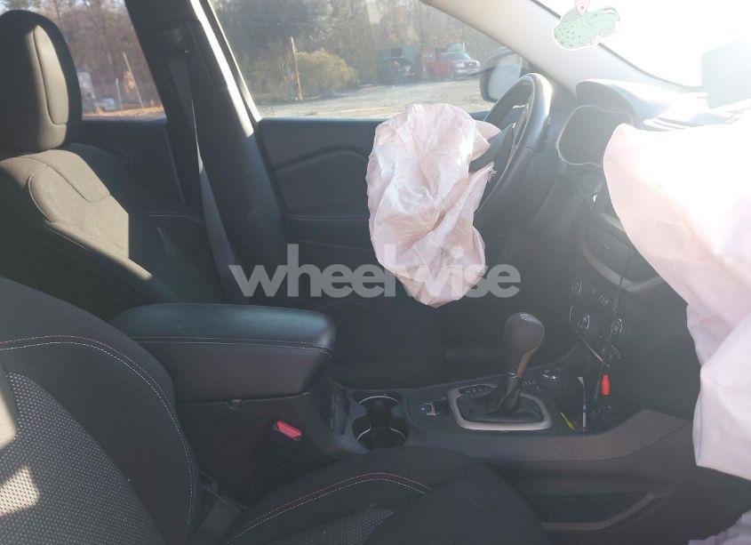 Photo 5 of 2016 Jeep Cherokee 75TH ANNIVERSARY (VIN 1C4PJMCS4GW279721)