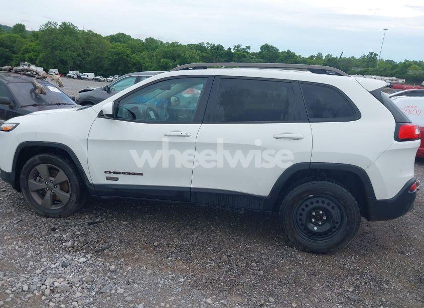 Photo 15 of 2016 Jeep Cherokee 75TH ANNIVERSARY (VIN 1C4PJMCS4GW332918)
