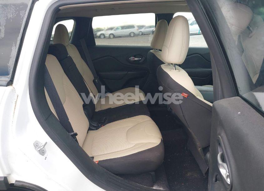 Photo 8 of 2016 Jeep Cherokee 75TH ANNIVERSARY (VIN 1C4PJMCS4GW332918)