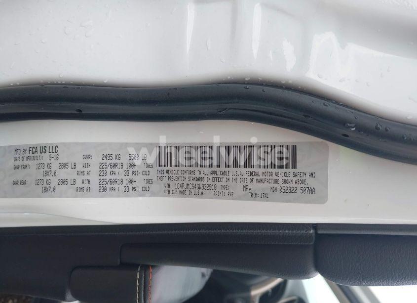 Photo 9 of 2016 Jeep Cherokee 75TH ANNIVERSARY (VIN 1C4PJMCS4GW332918)