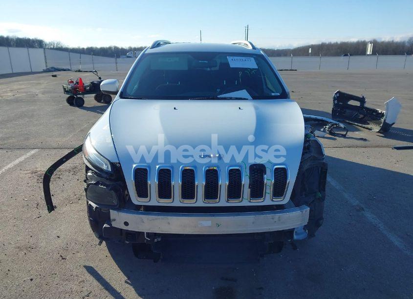 Photo 13 of 2016 Jeep Cherokee LATITUDE (VIN 1C4PJMCS4GW334328)